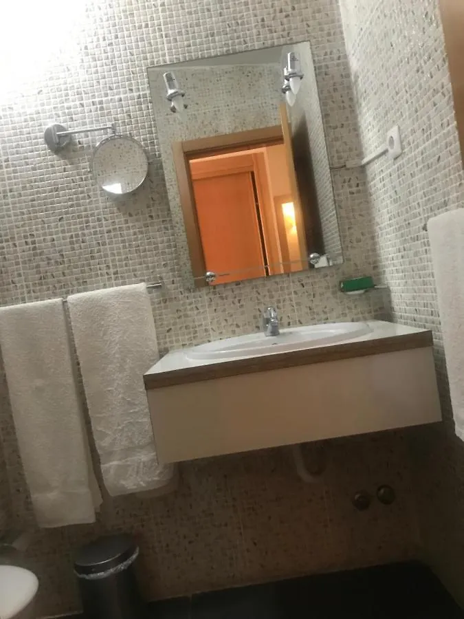 Vivi Hotel برايا 3*,  الرأس الأخضر